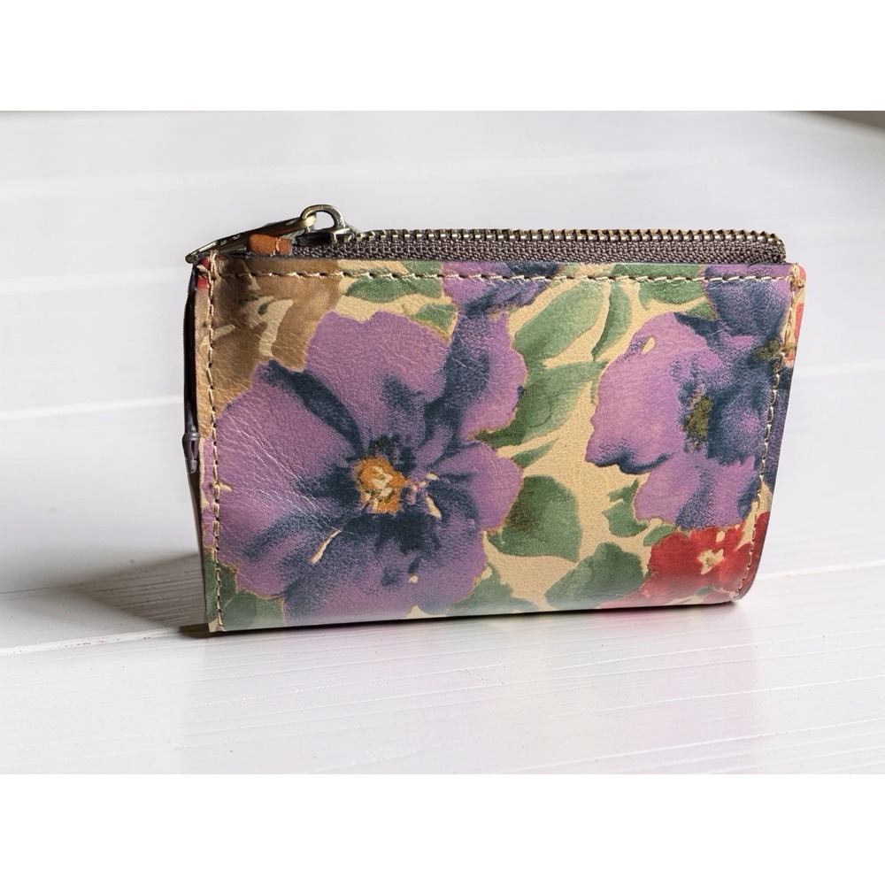 NWT Patricia Nash Busalla Wallet French Hydrangeas Leather
